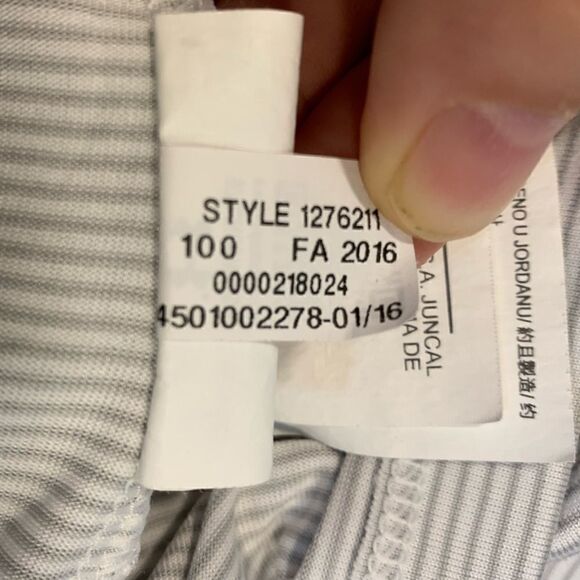 $5 add on items,WA Tennis varsity under armor 1/3 zip pull over - Picture 7 of 14